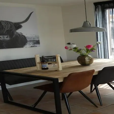 Cozy House With Dishwasher, Not Far From Amsterdam Uitgeest