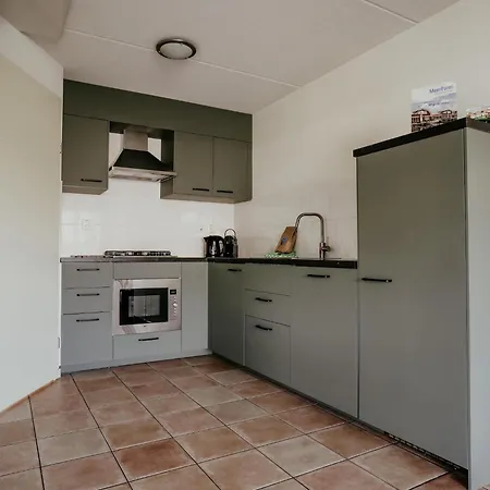 In Waterpark With Private Jetty בית נופש *