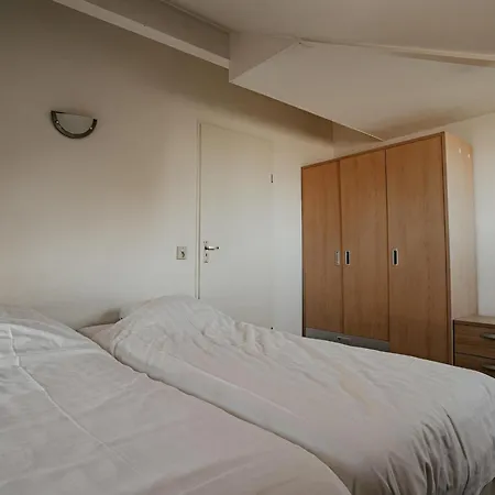 בית נופש In Waterpark With Private Jetty